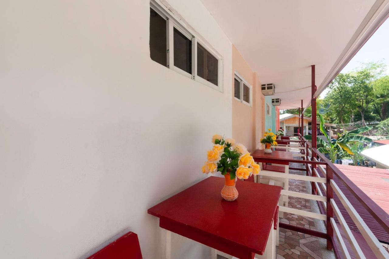 Oyo 449 Sunrise 888 Hotel Oslob Exterior photo